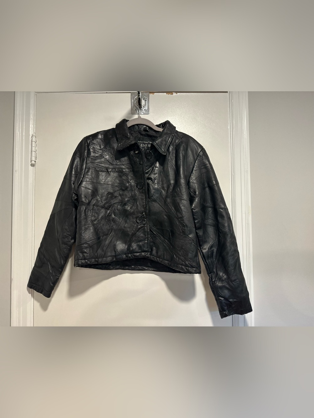 VTG 90s Giovanni Navarre SzL black leather patchwork Button cropped biker jacket